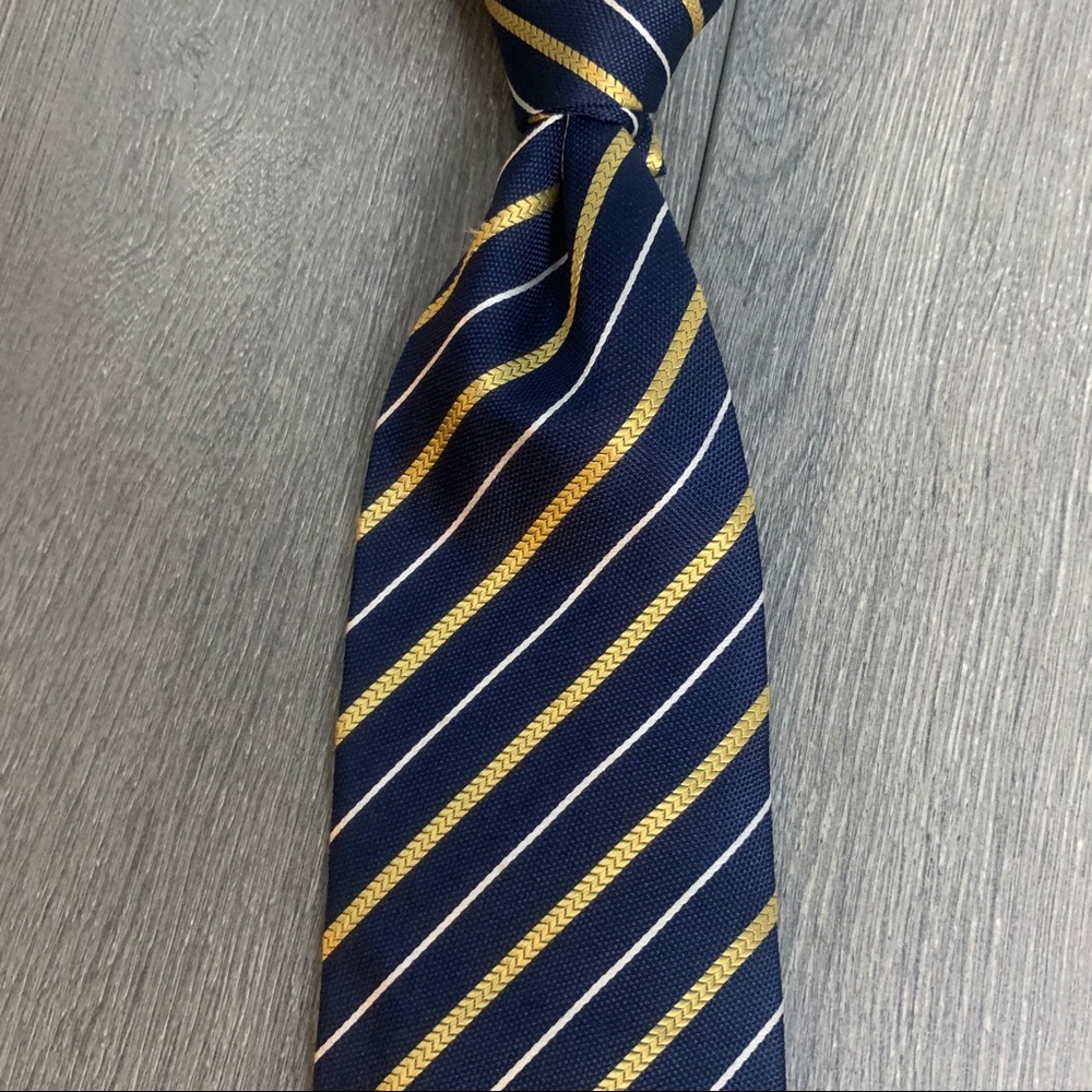 CHARLES WAIN TIE